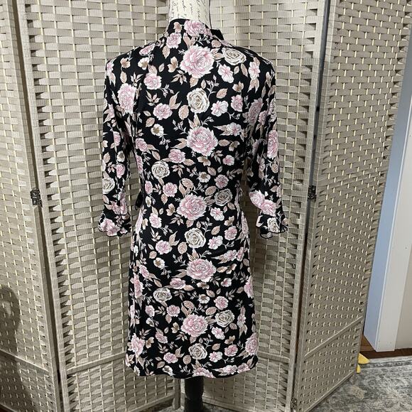 Rene Rofe Sleepwear Short Knit Robe & Gown Set Size M Black & Pink Floral Ruffle - Picture 3 of 10